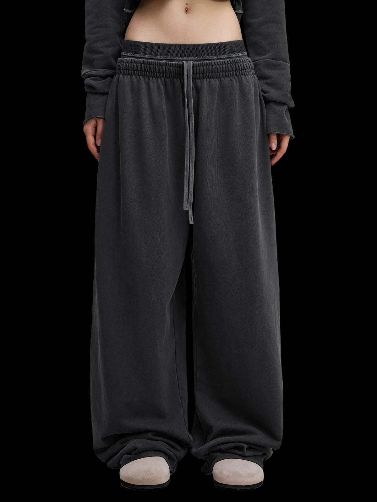 VOID CUT PANTS